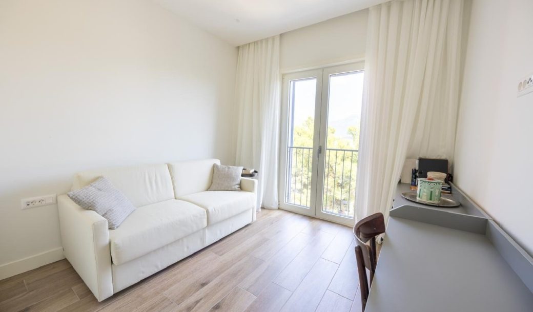 tivat-lustica-bay-apartment-two-bedroom-72-sqm-terrace-8-sqm-montenegro-for-sale-A-02955 (7)