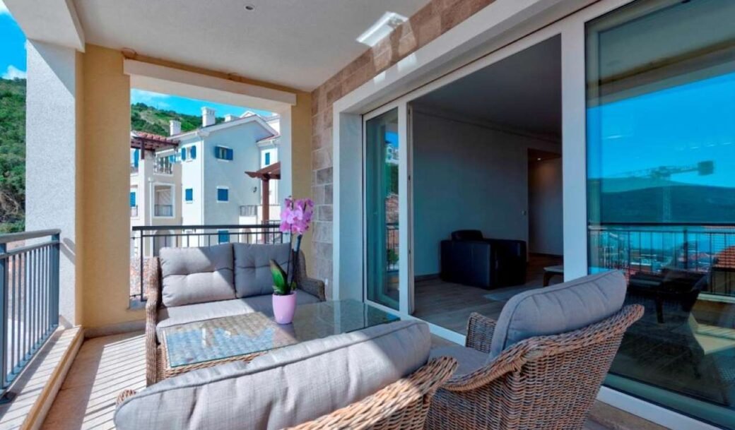 tivat-lustica-bay-apartment-two-bedroom-montenegro-for-sale-A-00079 (5)