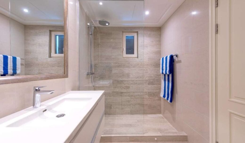 tivat-lustica-bay-apartment-two-bedroom-montenegro-for-sale-A-00079 (7)