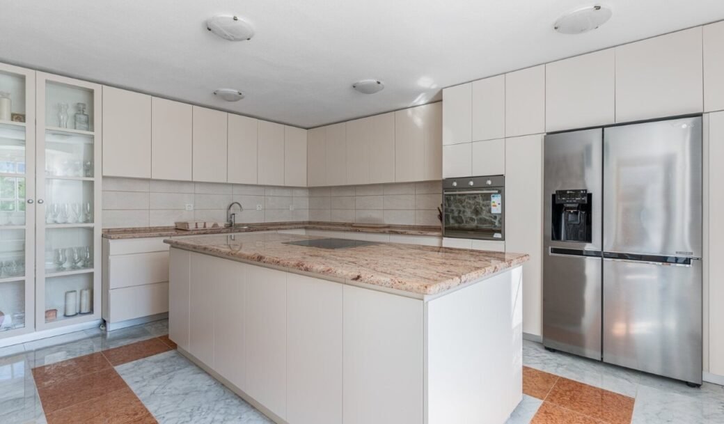 kotor-prcanj-houses-stone-800-sqm-land-plot-9000-sqm-montenegro-for-sale-H-03010 (5)