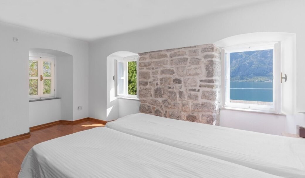 kotor-prcanj-houses-stone-800-sqm-land-plot-9000-sqm-montenegro-for-sale-H-03010 (7)