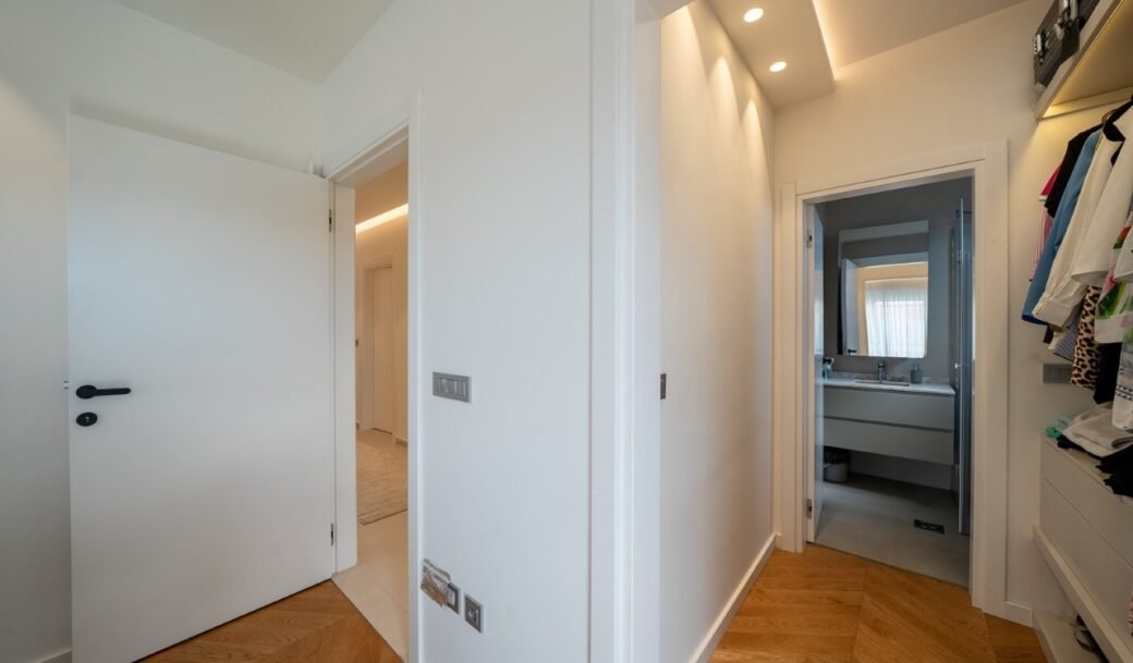 tivat-center-apartment-two-bedroom-122-sqm-montenegro-for-sale-A-03004 (16)