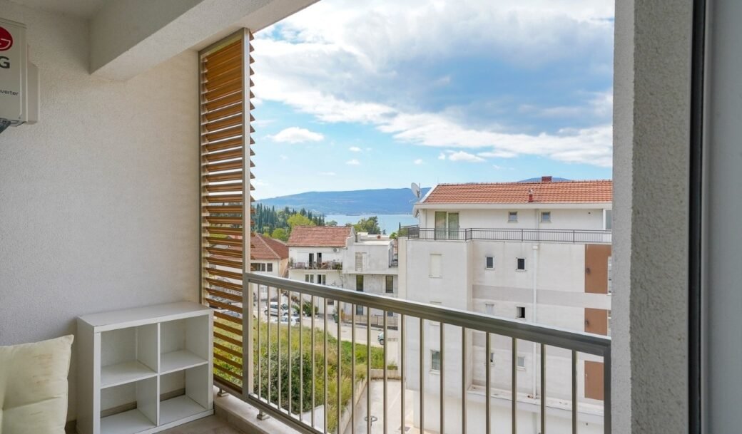 tivat-center-apartment-two-bedroom-122-sqm-montenegro-for-sale-A-03004 (9)