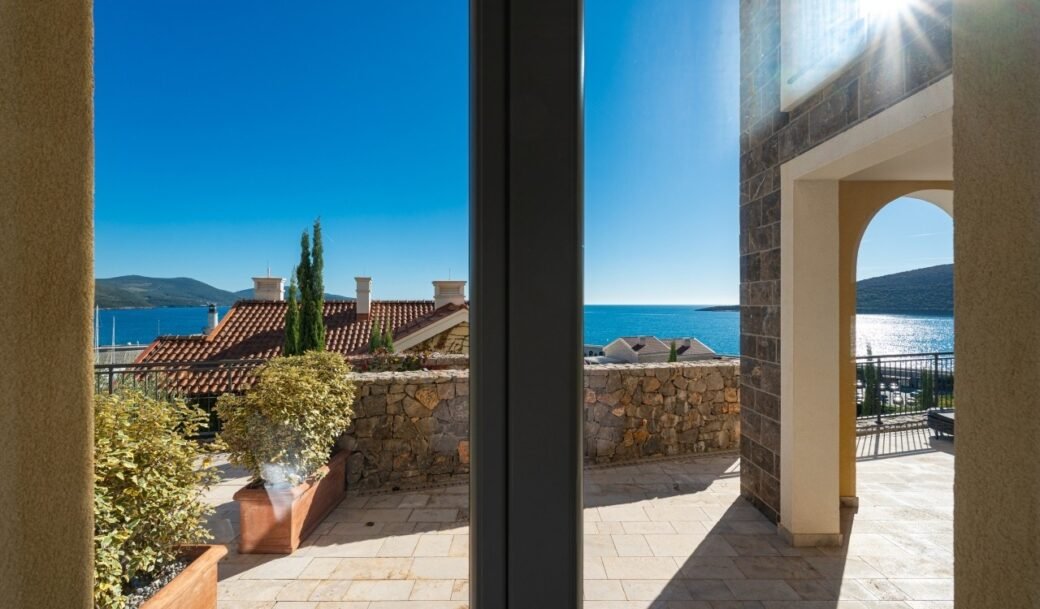 tivat-lustica-bay-apartament-two-bedroom-113-sqm-montenegro-for-sale-A-03005 (20)