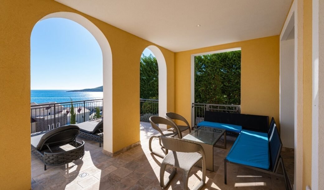 tivat-lustica-bay-apartament-two-bedroom-113-sqm-montenegro-for-sale-A-03005 (7)