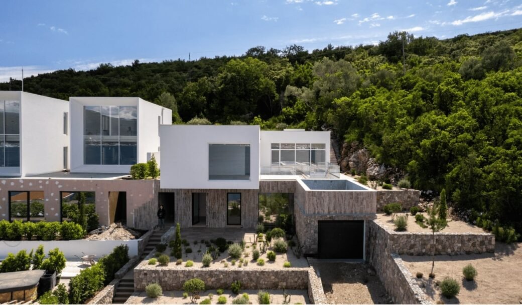 tivat-krasici-villa-328-sqm-land-plot-680-sqm-montenegro-for-sale-V-02977 (18)