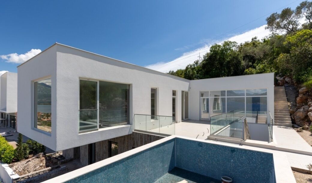 tivat-krasici-villa-328-sqm-land-plot-680-sqm-montenegro-for-sale-V-02977 (45)