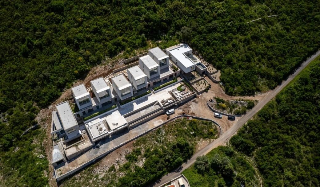 tivat-krasici-villa-328-sqm-land-plot-680-sqm-montenegro-for-sale-V-02977 (52)