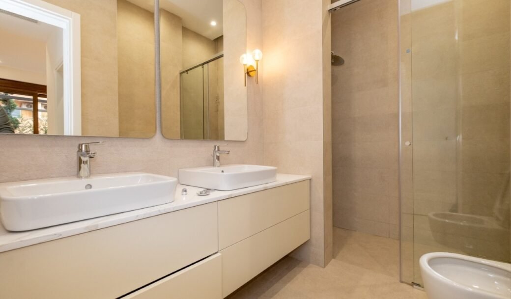 podgorica-gorica-c-apartment-three-bedroom-apartment-205-sqm-montenegro-for-rent-A-03035 (11)