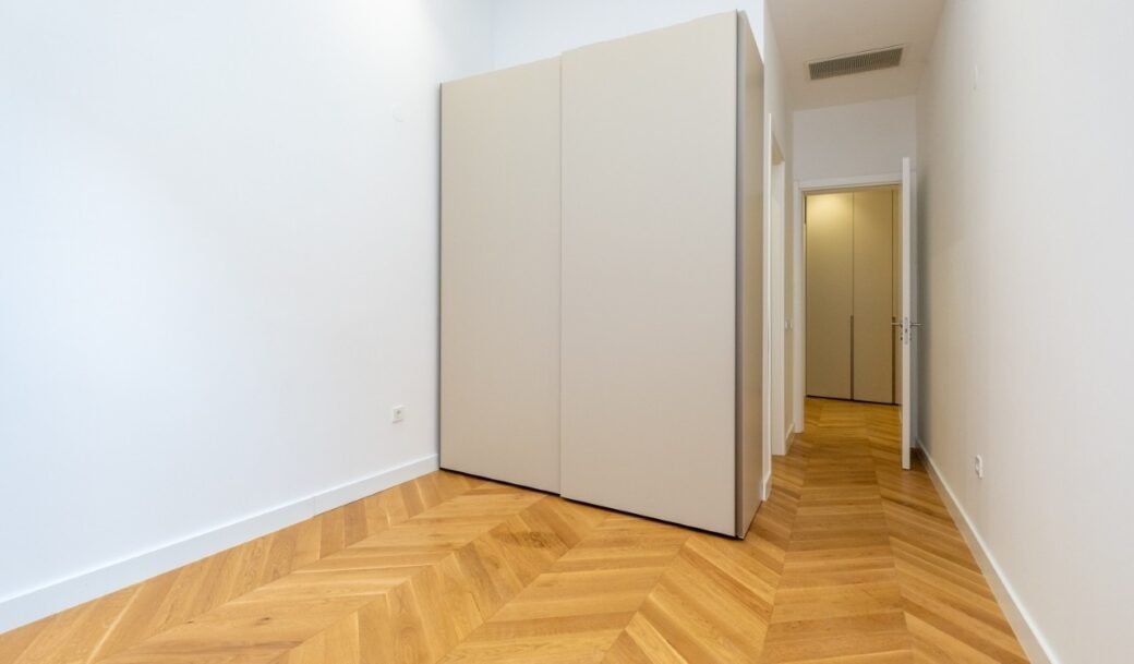 podgorica-gorica-c-apartment-three-bedroom-apartment-205-sqm-montenegro-for-rent-A-03035 (5)