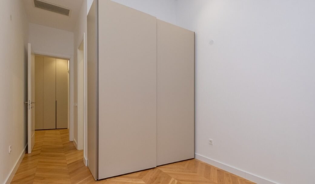 podgorica-gorica-c-apartment-three-bedroom-apartment-205-sqm-montenegro-for-rent-A-03035 (9)