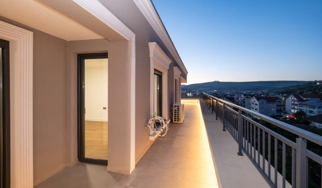 podgorica-preko-morace-apartment-penthouse-three-bedroom-163-sqm-montenegro-for-rent-A-03000 (15)