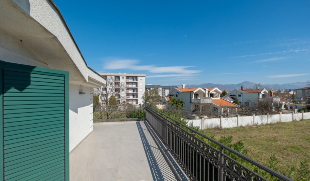 podgorica-zabjelo-villa-500-sqm-land-plot-1057-sqm-montenegro-for-sale-V-02776 (29)