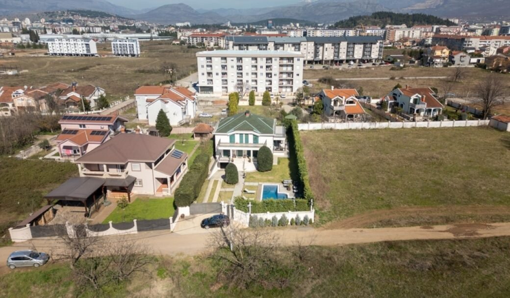 podgorica-zabjelo-villa-500-sqm-land-plot-1057-sqm-montenegro-for-sale-V-02776 (32)