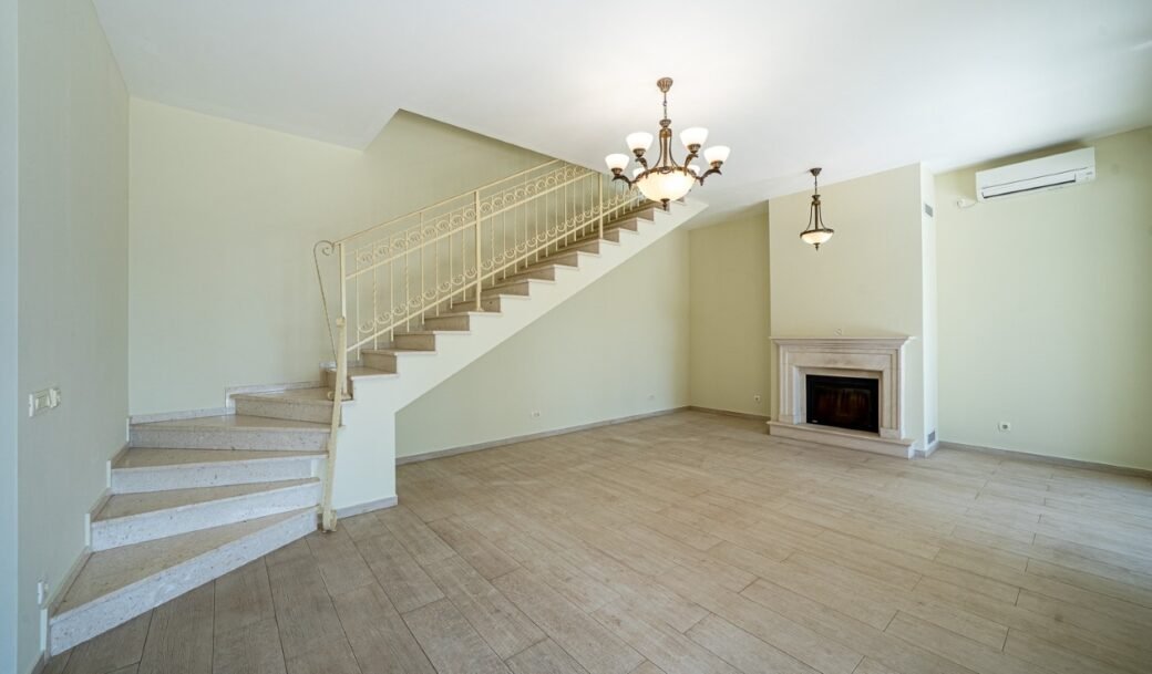 tivat-donja-lastva-villa-three-bedroom-240-sqm-montenegro-for-sale-V-03085 (12)