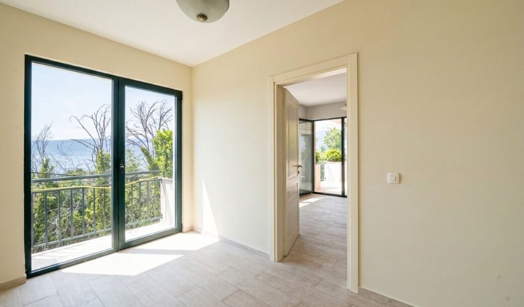 tivat-donja-lastva-villa-three-bedroom-240-sqm-montenegro-for-sale-V-03085 (13)