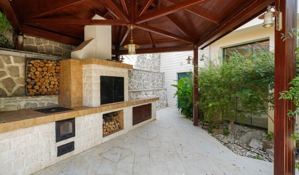 tivat-donja-lastva-villa-three-bedroom-240-sqm-montenegro-for-sale-V-03085 (7)