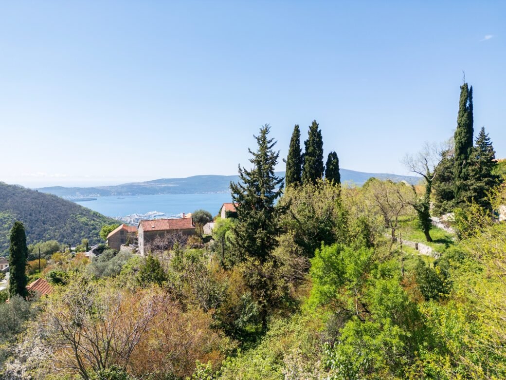 tivat-gornja-lastva-house-103-sqm-land-plot-347-sqm-montenegro-for-sale-H-03111 (24)