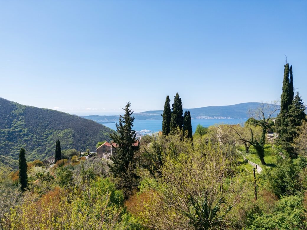 tivat-gornja-lastva-house-103-sqm-land-plot-347-sqm-montenegro-for-sale-H-03111 (26)