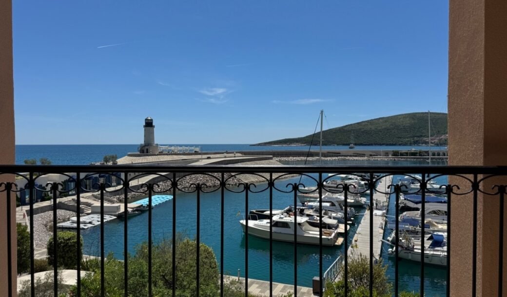 tivat-lustica-bay-apartment-the-chedi-hotel-montenegro-for-sale-A-03154 (14)