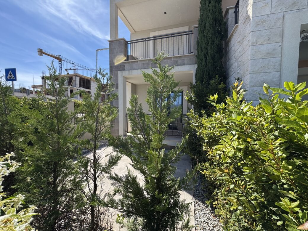 tivat-lustica-bay-centrale-apartment-two-bedroom-85-sqm-terrace-80-sqm-montenegro-for-sale-A-03147 (8)