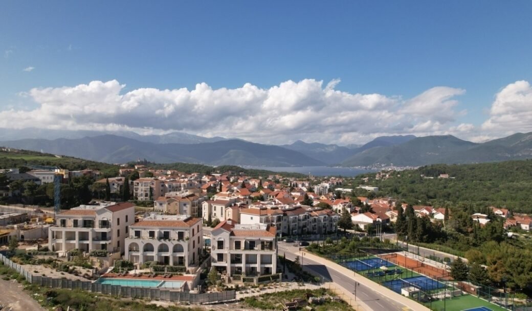 tivat-lustica-bay-centrale-apartment-two-bedroom-94-sqm-montenegro-for-sale-A-03150 (14)