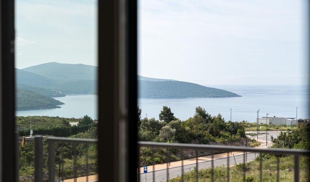 tivat-lustica-bay-centrale-apartment-two-bedroom-94-sqm-montenegro-for-sale-A-03150 (16)