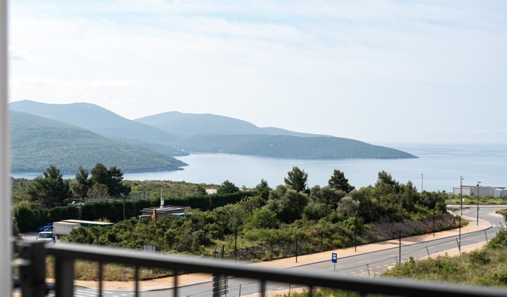 tivat-lustica-bay-centrale-apartment-two-bedroom-94-sqm-montenegro-for-sale-A-03150 (17)