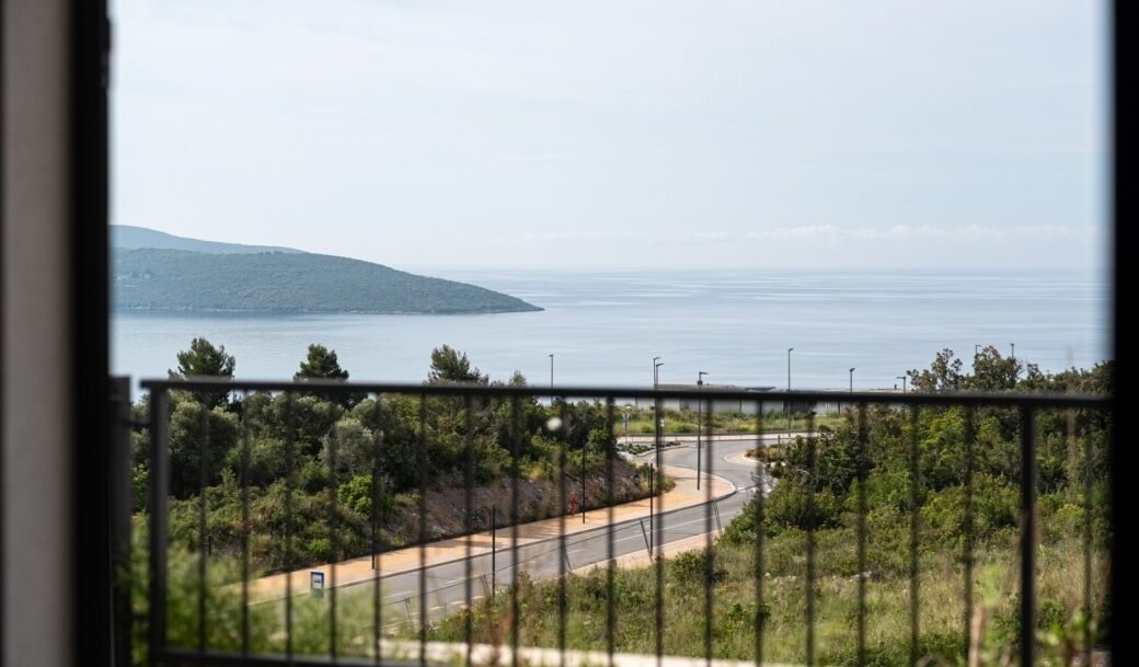 tivat-lustica-bay-centrale-apartment-two-bedroom-94-sqm-montenegro-for-sale-A-03150 (19)