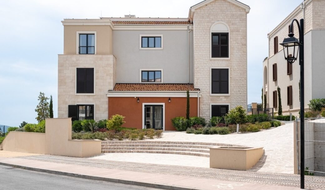 tivat-lustica-bay-centrale-apartment-two-bedroom-94-sqm-montenegro-for-sale-A-03150 (27)