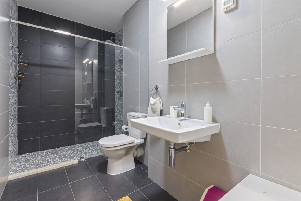 Three-bedroom apartment for sale in Lavender Bay, Morinj_2