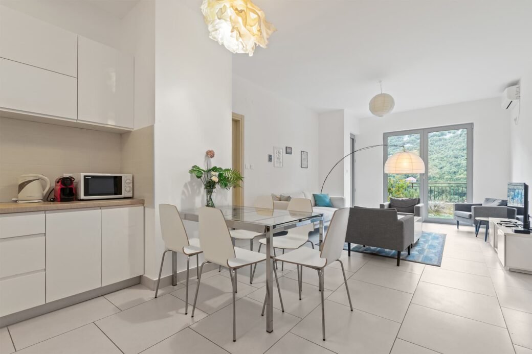 Three-bedroom apartment for sale in Lavender Bay, Morinj_7