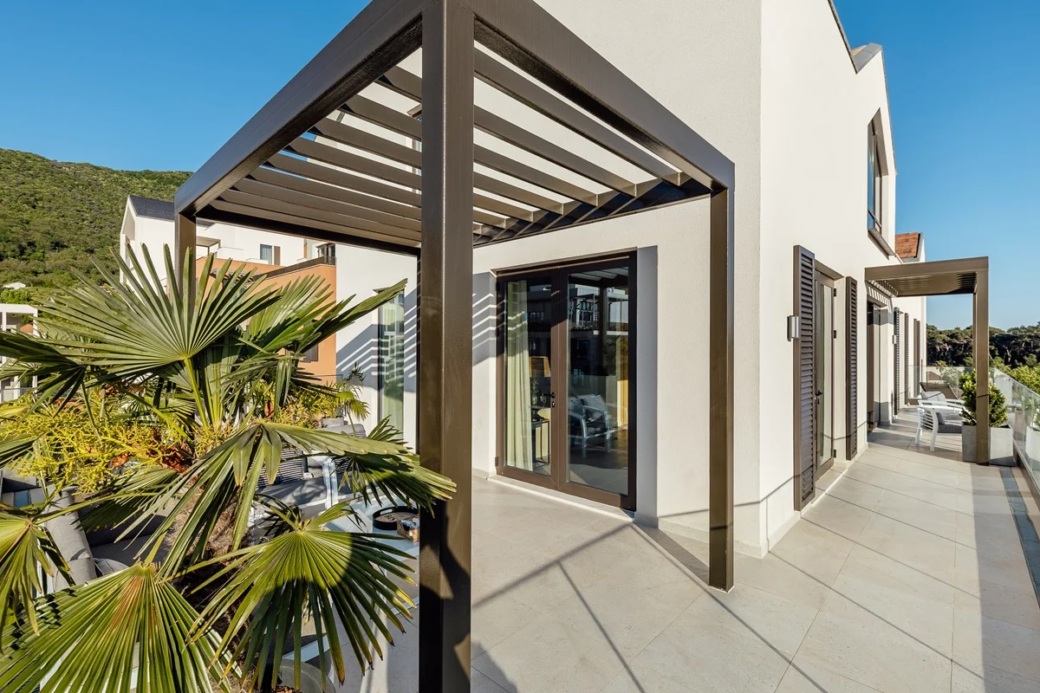 luxury-duplex-penthouse-porto-montenegro-sea-view-10