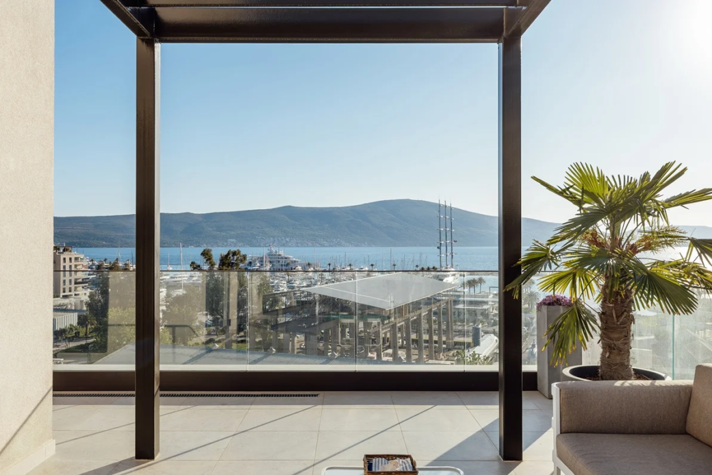 luxury-duplex-penthouse-porto-montenegro-sea-view-11