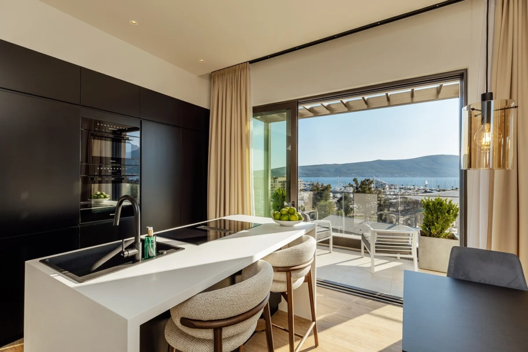 luxury-duplex-penthouse-porto-montenegro-sea-view-19