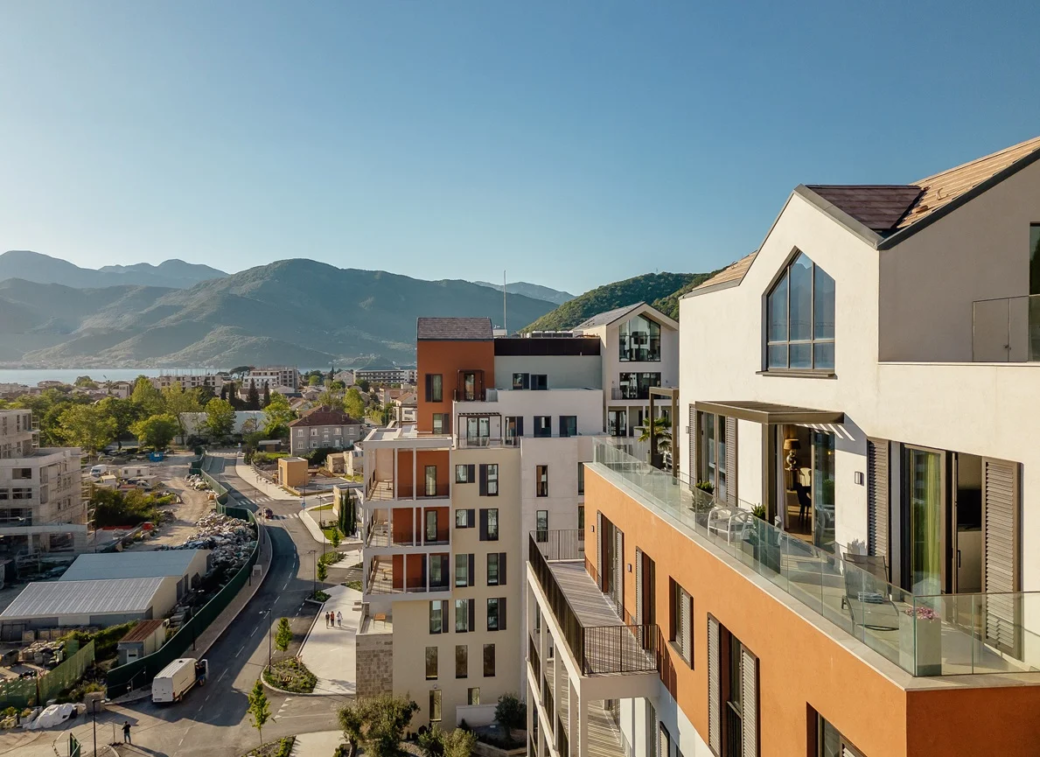 luxury-duplex-penthouse-porto-montenegro-sea-view-23