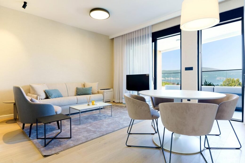 luxury-two-bedroom-penthouse-tivat-donja-lastva.jpg