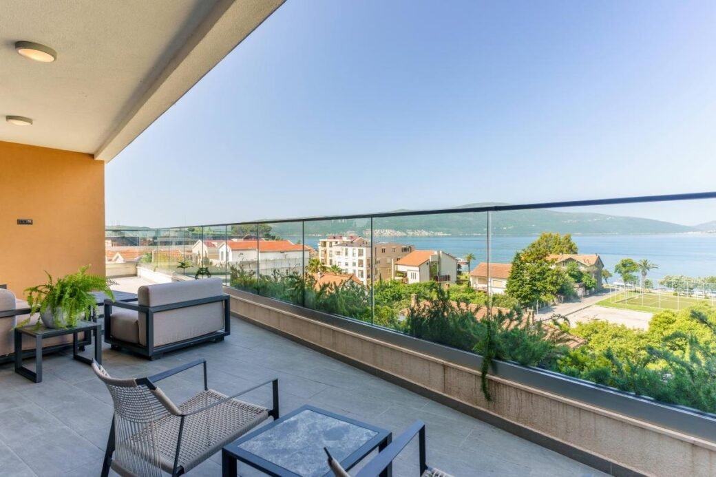 luxury-two-bedroom-penthouse-tivat-donja-lastva.jpg-12