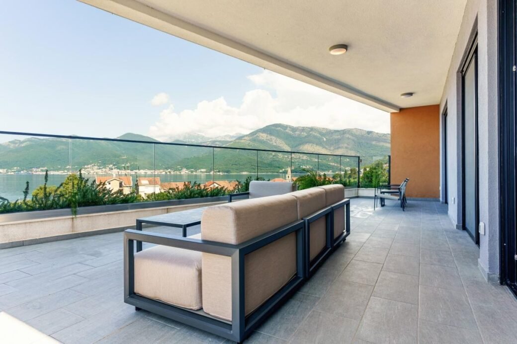 luxury-two-bedroom-penthouse-tivat-donja-lastva.jpg-15