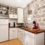 townhouse-perast-second-line-sea-9