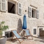 townhouse-perast-second-line-sea-11