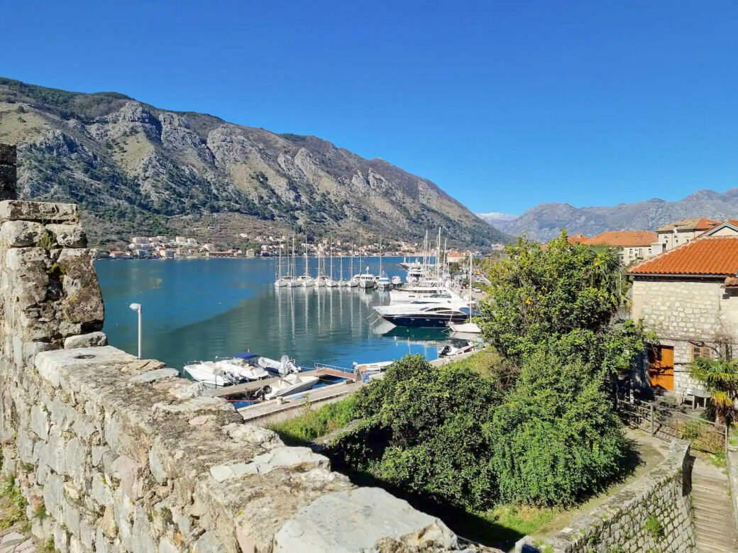 seafront-view-kotor-old-town-apartment-14