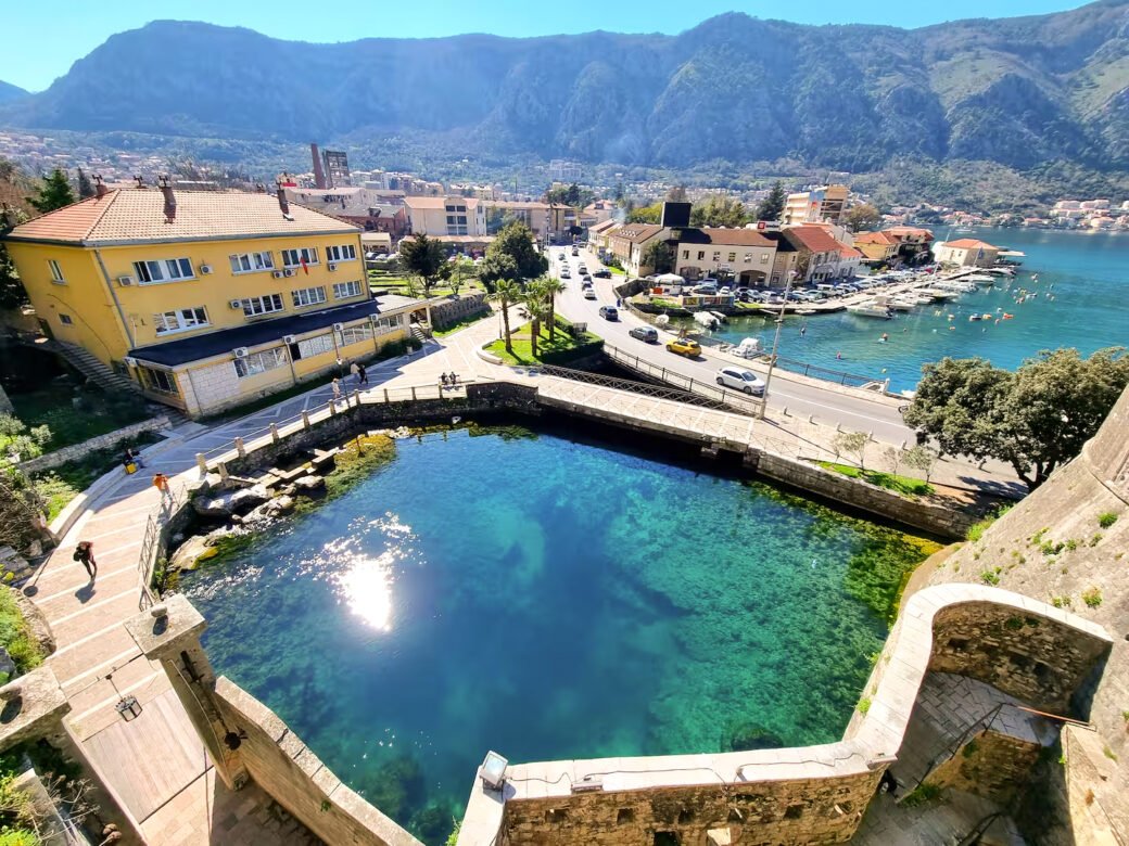 seafront-view-kotor-old-town-apartment-15