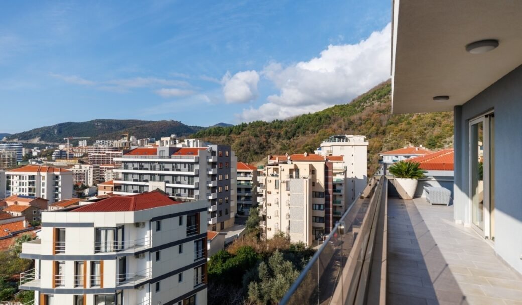 budva-becici-apartment-three-bedroom-104-sqm-terrace-80-sqm-279-sqm-montenegro-for-sale-A-03029 (19)