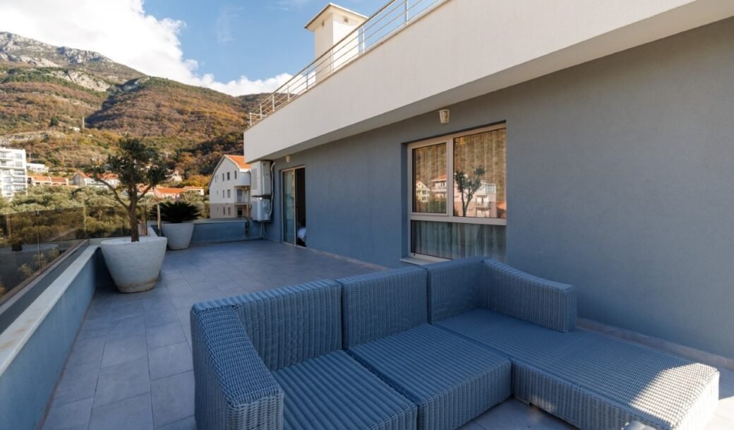 budva-becici-apartment-three-bedroom-104-sqm-terrace-80-sqm-279-sqm-montenegro-for-sale-A-03029 (23)