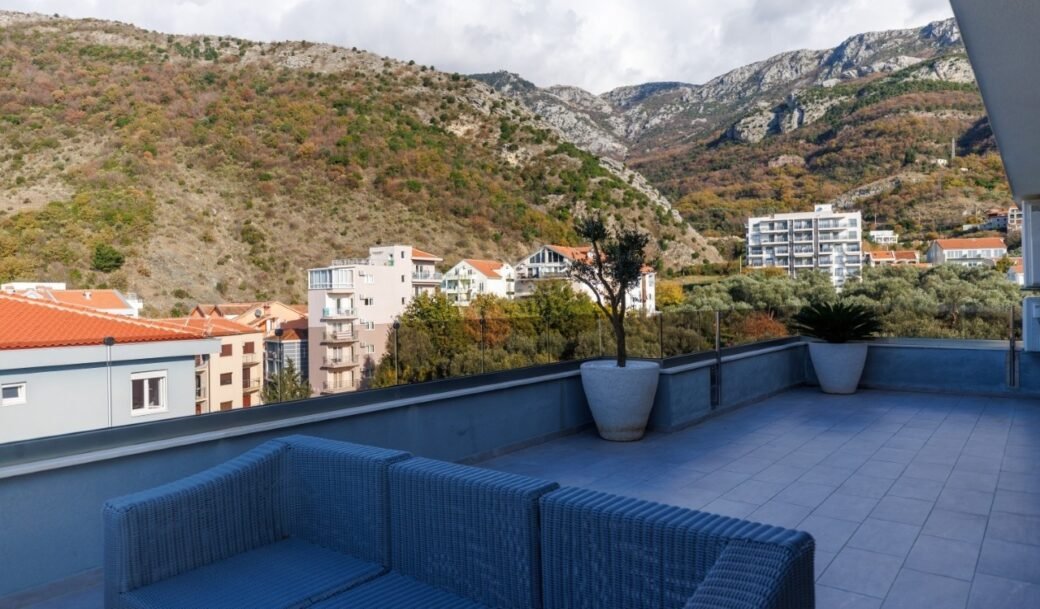 budva-becici-apartment-three-bedroom-104-sqm-terrace-80-sqm-279-sqm-montenegro-for-sale-A-03029 (31)