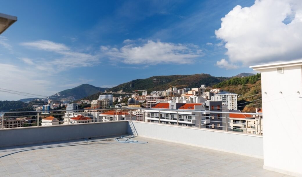 budva-becici-apartment-three-bedroom-104-sqm-terrace-80-sqm-279-sqm-montenegro-for-sale-A-03029 (32)