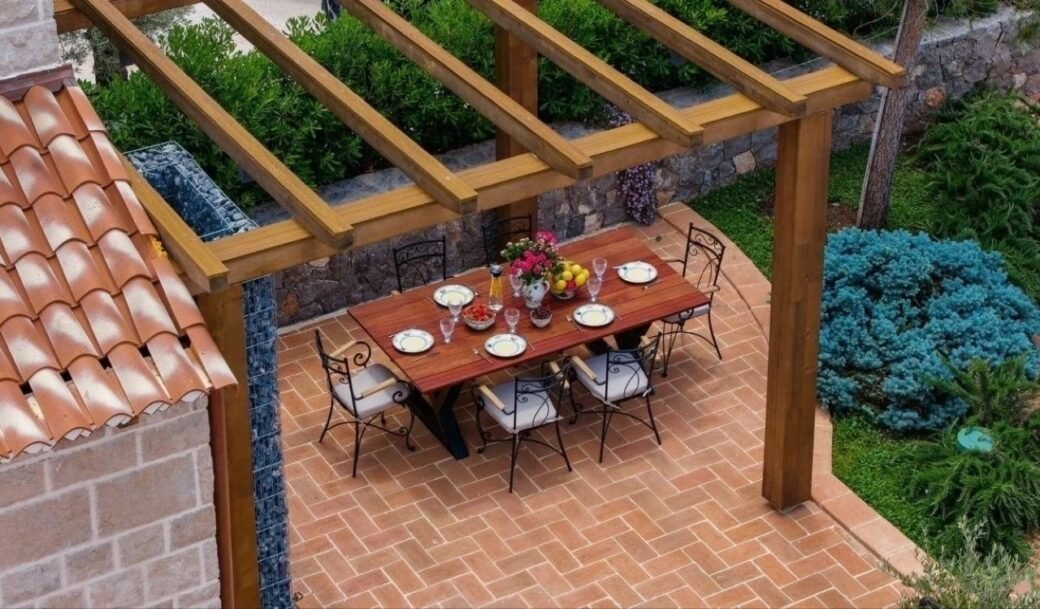 herceg-novi-lustica-villa-three-bedroom-800-sqm-montenegro-for-sale-V-03194 (15)