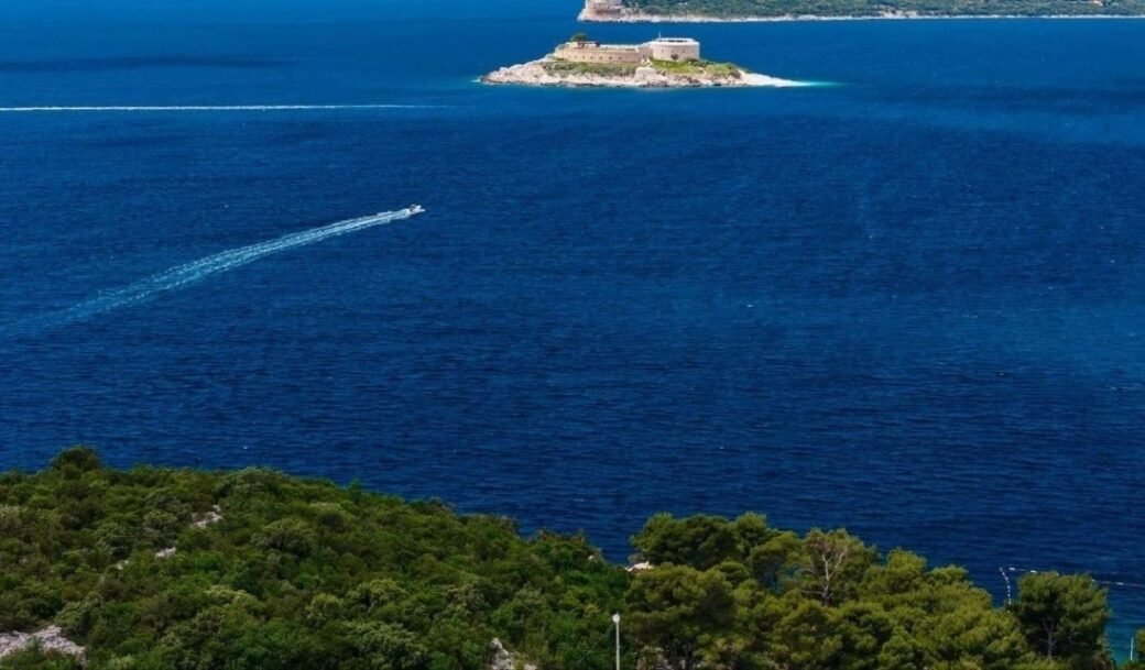 herceg-novi-lustica-villa-three-bedroom-800-sqm-montenegro-for-sale-V-03194 (17)