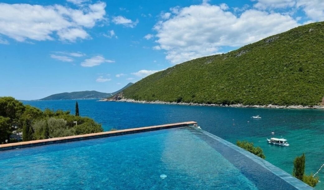 herceg-novi-lustica-villa-three-bedroom-800-sqm-montenegro-for-sale-V-03194 (7)